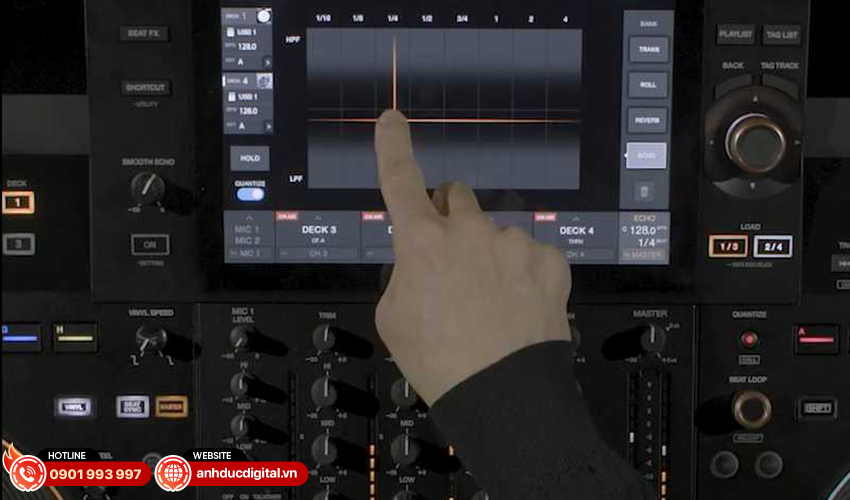 Bàn DJ Pioneer OPUS QUAD 18