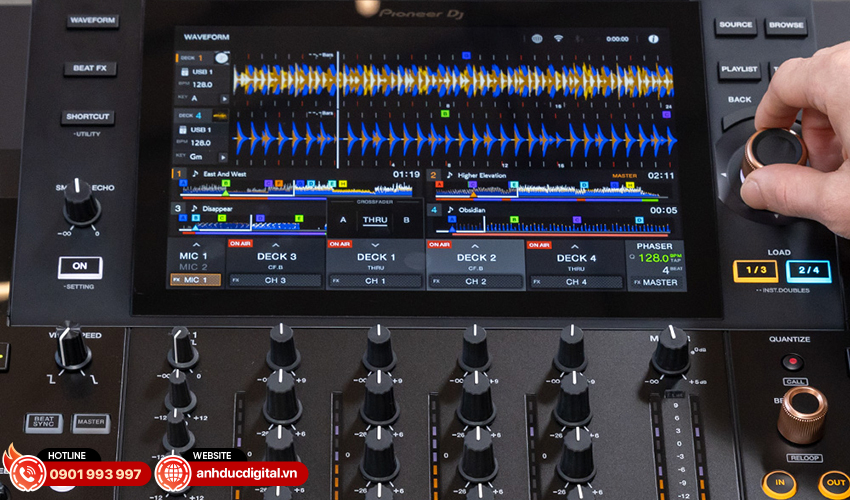 Bàn DJ Pioneer OPUS QUAD 6