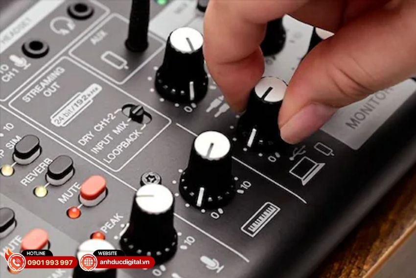 mixer-livestream-yamaha-ag06mk2 (4)