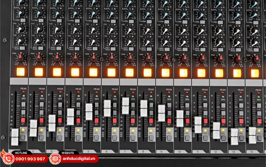 Mixer Yamaha MGP24X được trang bị D-PRE Mic Preamp Class-A