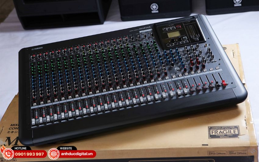 Đánh giá thiết kế Mixer Yamaha MGP24X