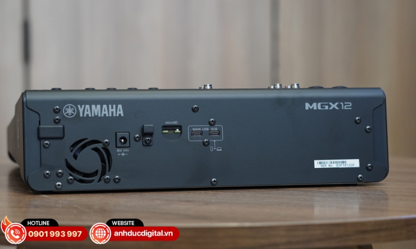 Mixer Yamaha MGX12 hỗ trợ ghi &acirc;m v&agrave; ph&aacute;t nhạc đa k&ecirc;nh
