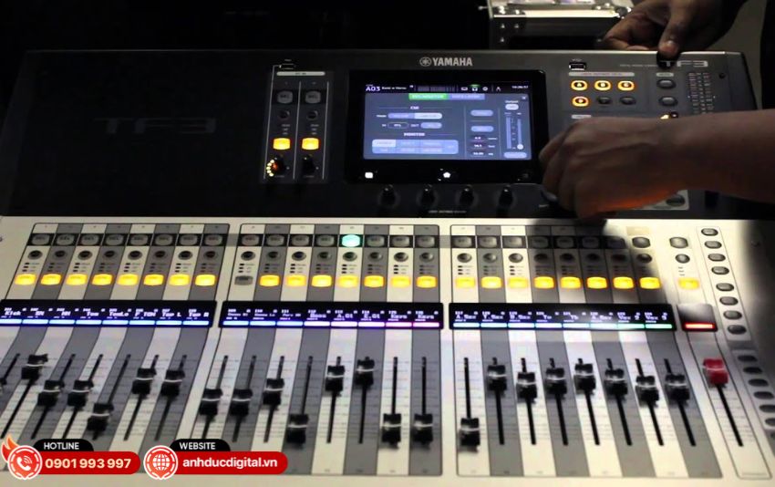 Mixer kỹ thuật số Yamaha