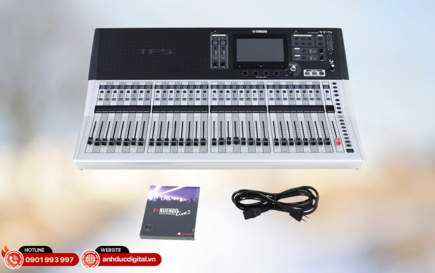 Mixer Yamaha TF5 với màn hình cảm ứng