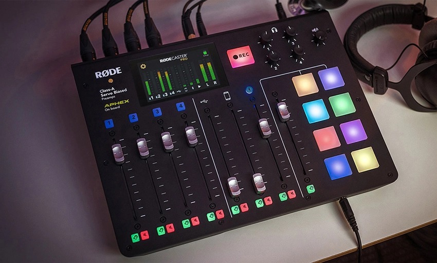 Rode Rodecaster Pro 11