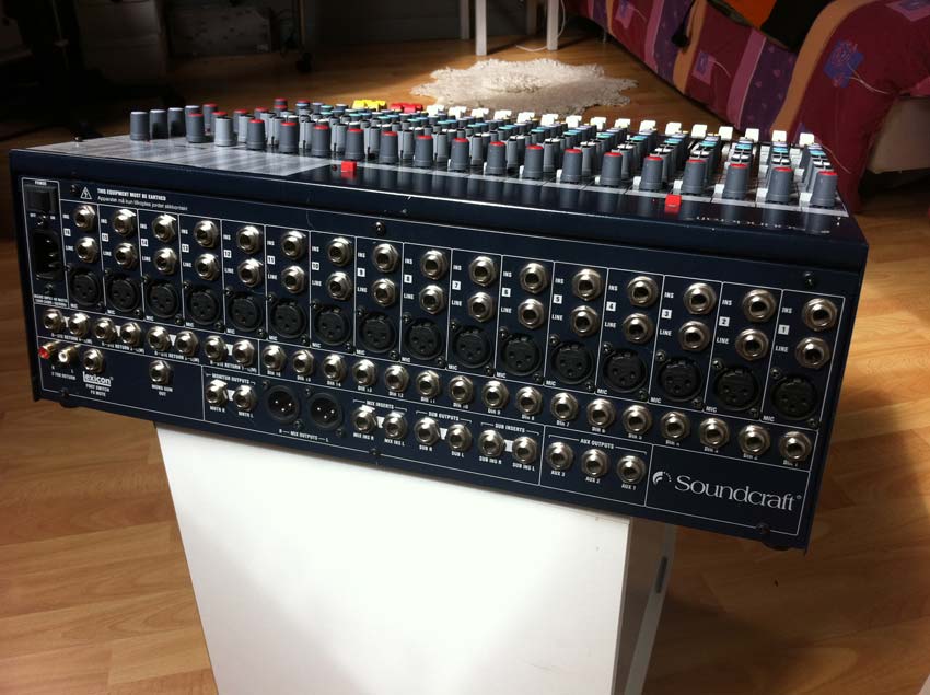 Soundcraft FX16II 12