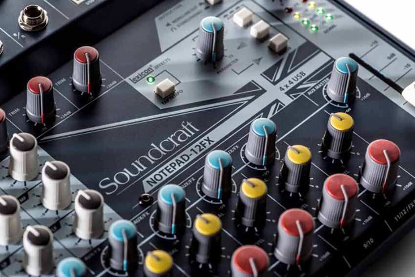 Mixer Soundcraft Notepad 12FX