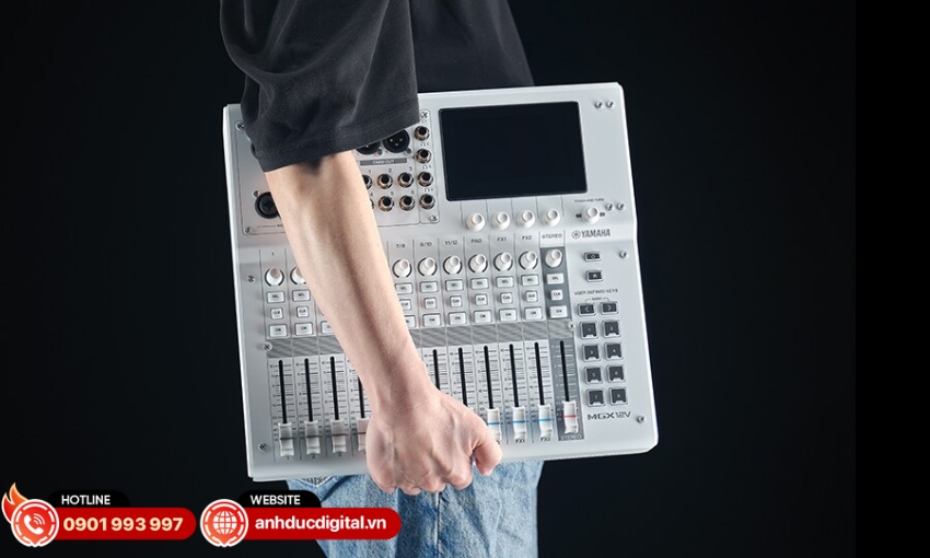 Yamaha MGX12V sở hữu thiết kế nhỏ gọn