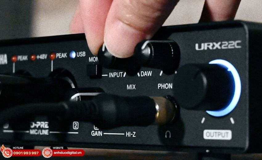 DSP mixer v&agrave; loopback tr&ecirc;n audio interface Yamaha URX22C