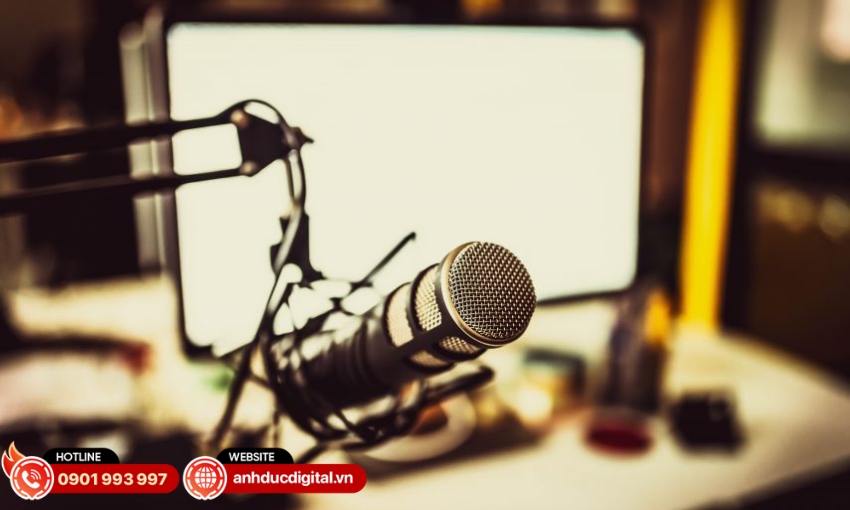 Yamaha URX44C l&yacute; tưởng cho thu &acirc;m, livestream v&agrave; podcast với mixer DSP v&agrave; &acirc;m thanh chất lượng cao