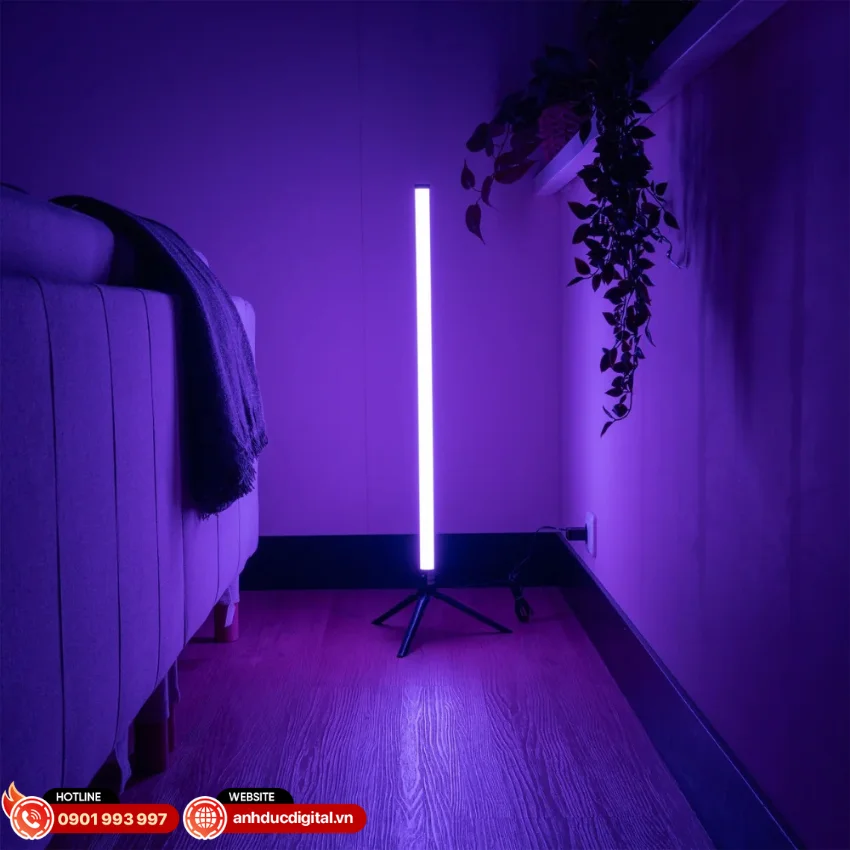 Đèn Fuzzix Starry Set of 2 LED Tubes RGB được thiết kế dạng ống với chiều dài gần 1m