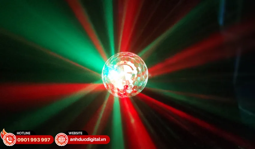 Ứng dụng thực tế của Fuzzix Tornado Party Disco Light trong kh&ocirc;ng gian tiệc, karaoke v&agrave; giải tr&iacute; gia đ&igrave;nh, tạo hiệu ứng &aacute;nh s&aacute;ng RGB sống động v&agrave; cuốn h&uacute;t