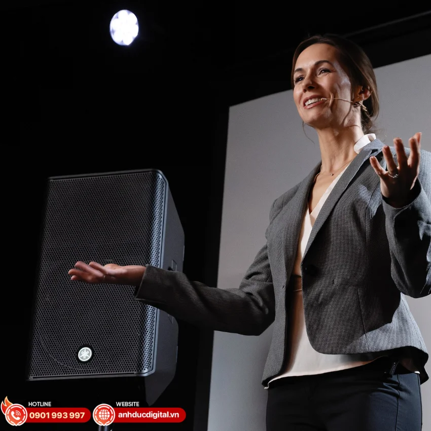 DXR15 MKIII t&iacute;ch hợp hệ thống DSP th&ocirc;ng minh với nhiều preset 