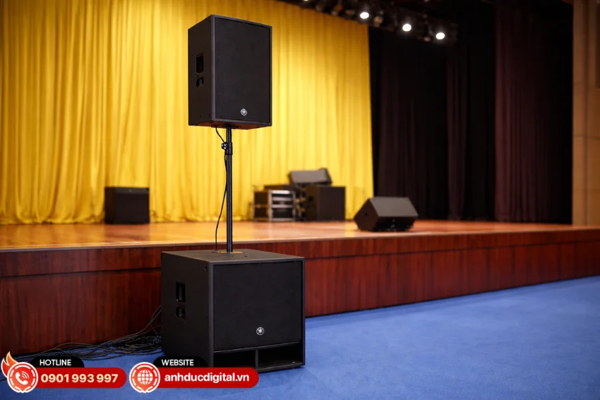 Loa Yamaha DXS15XLF mang đến âm trầm mạnh mẽ, phù hợp cho sân khấu, DJ, hội trường và các sự kiện âm thanh chuyên nghiệp