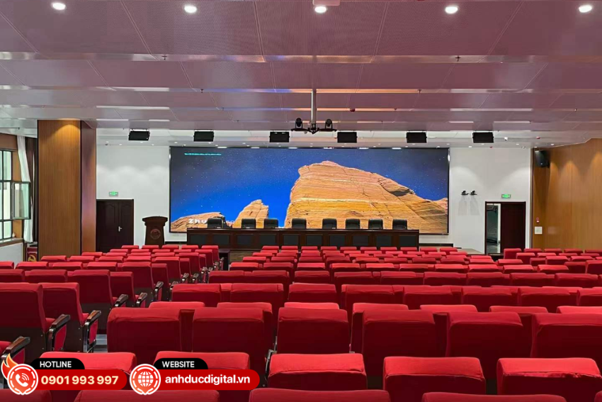 LC2.5P c&oacute; tốc độ l&agrave;m mới chuẩn 3840 Hz v&agrave; c&oacute; thể n&acirc;ng cấp l&ecirc;n 7680 Hz&nbsp;