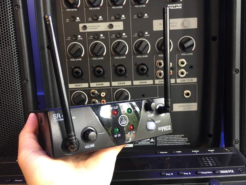 Micro AKG WMS40 4