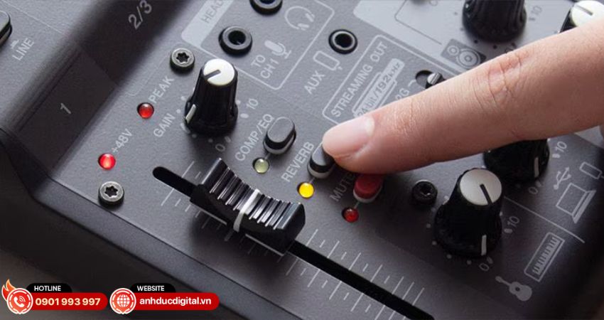 Mixer Livestream Yamaha AG03MK2 - 6
