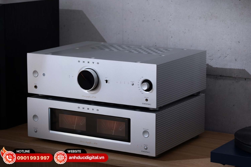 Onkyo M-80 l&agrave; amply thiết kế hi-fi cao cấp thuộc d&ograve;ng Icon Series