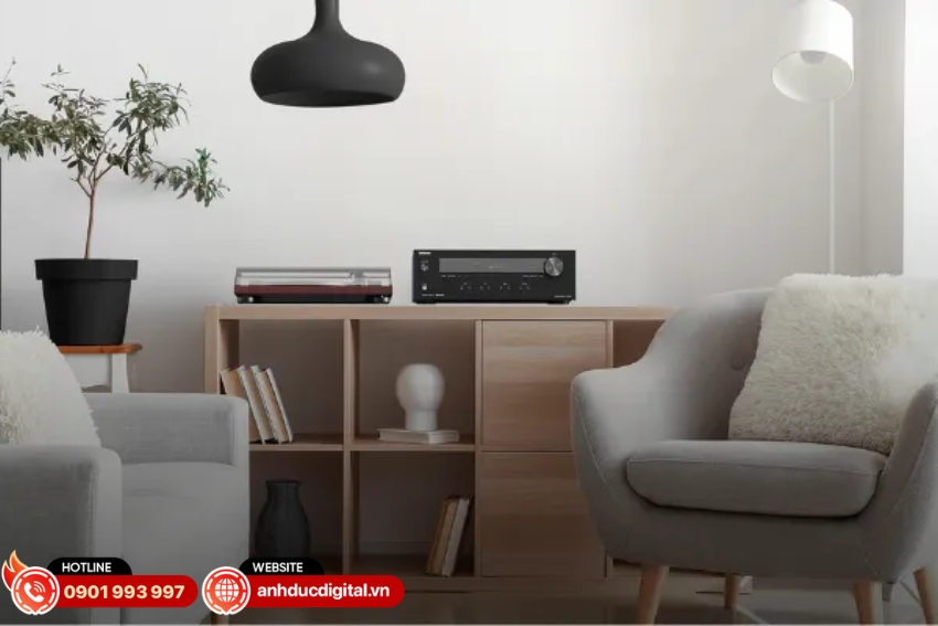 TX-8470 hỗ trợ streaming nhạc trực tuyến th&ocirc;ng qua kết nối Wi-Fi hoặc LAN