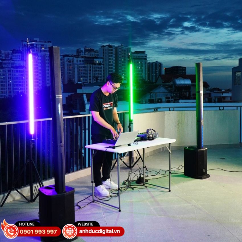 khả năng trình diễn ấn tượng của dàn karaoke gia đình DKW40