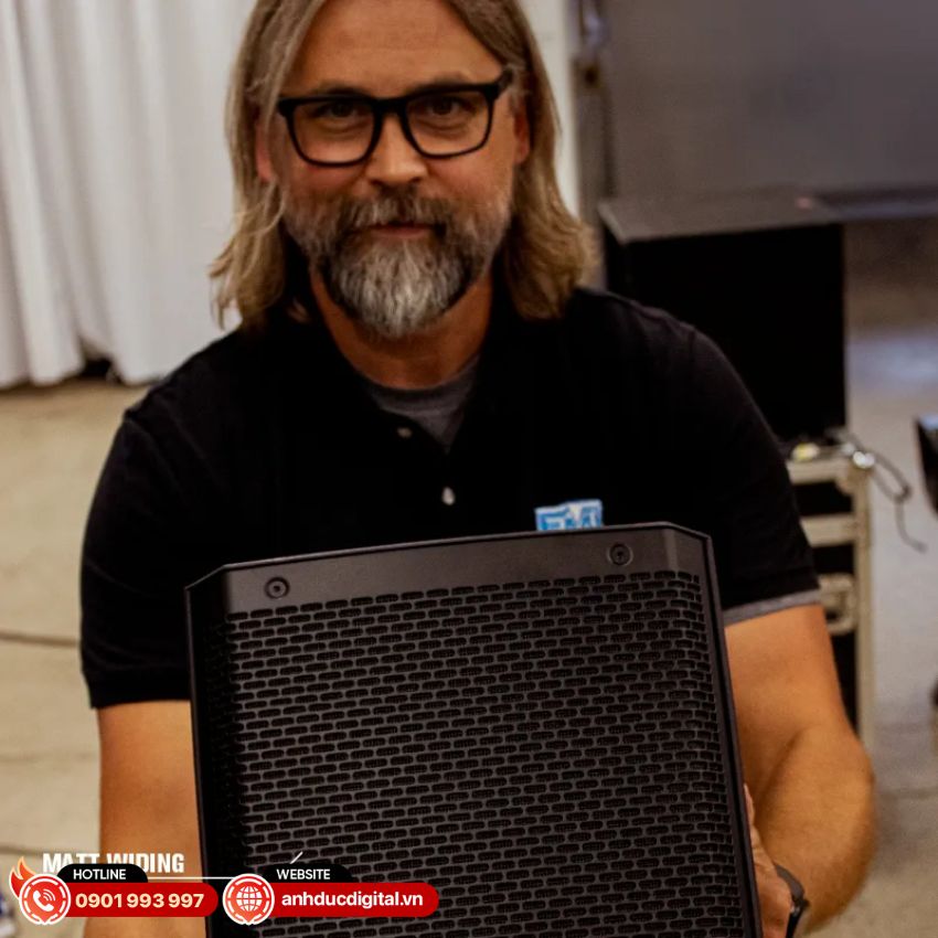 Chất liệu Polypropylene bền bỉ của loa Electro Voice ZLX-8P-G2