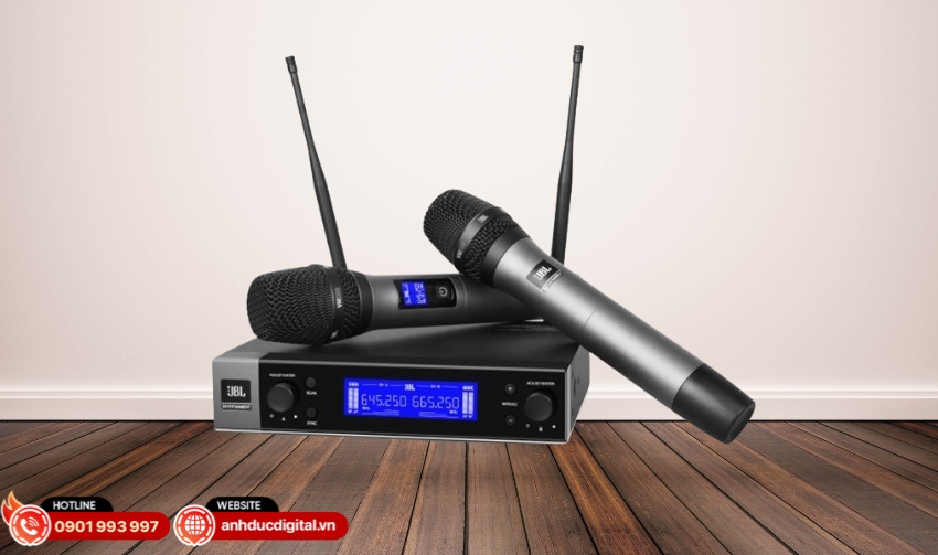 Micro JBL VM200 l&agrave; giải ph&aacute;p micro kh&ocirc;ng d&acirc;y 2 k&ecirc;nh d&agrave;nh cho karaoke