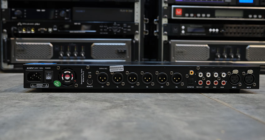 Vang số DMX DK8000S