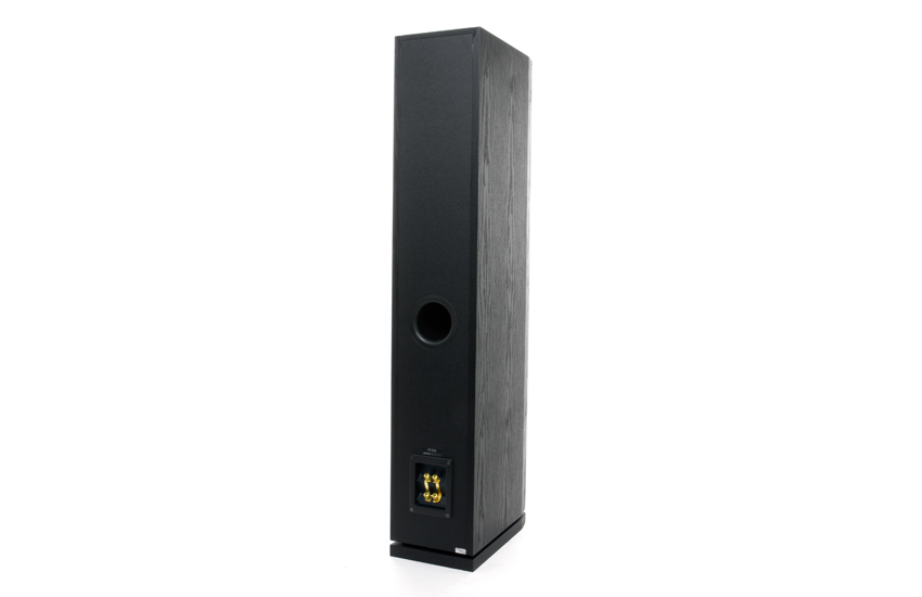 Hệ thống cổng phản xạ âm bass phía sau