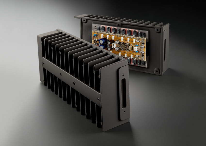 Power Amplifier Accuphase A-48 13