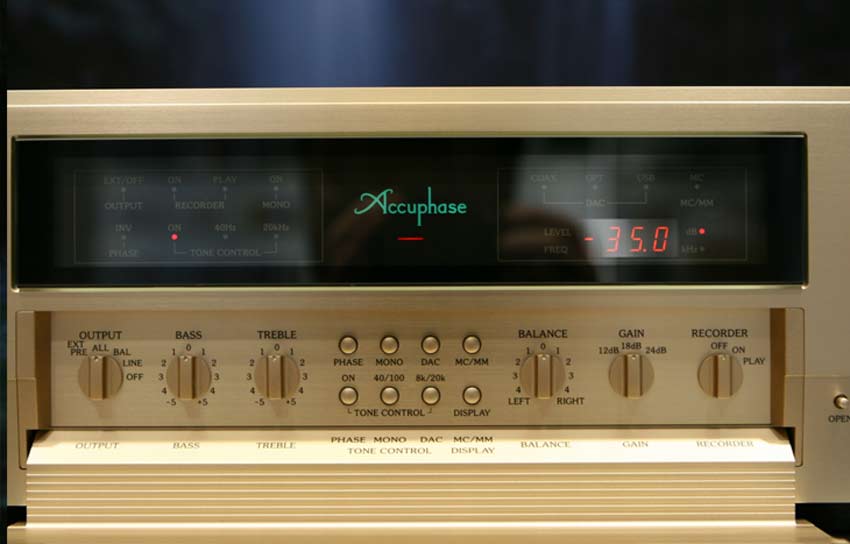 Accuphase C-2120 13