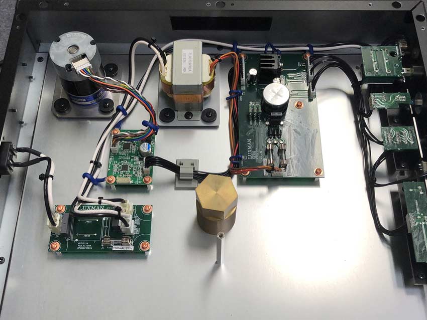 Luxman PD-151 17