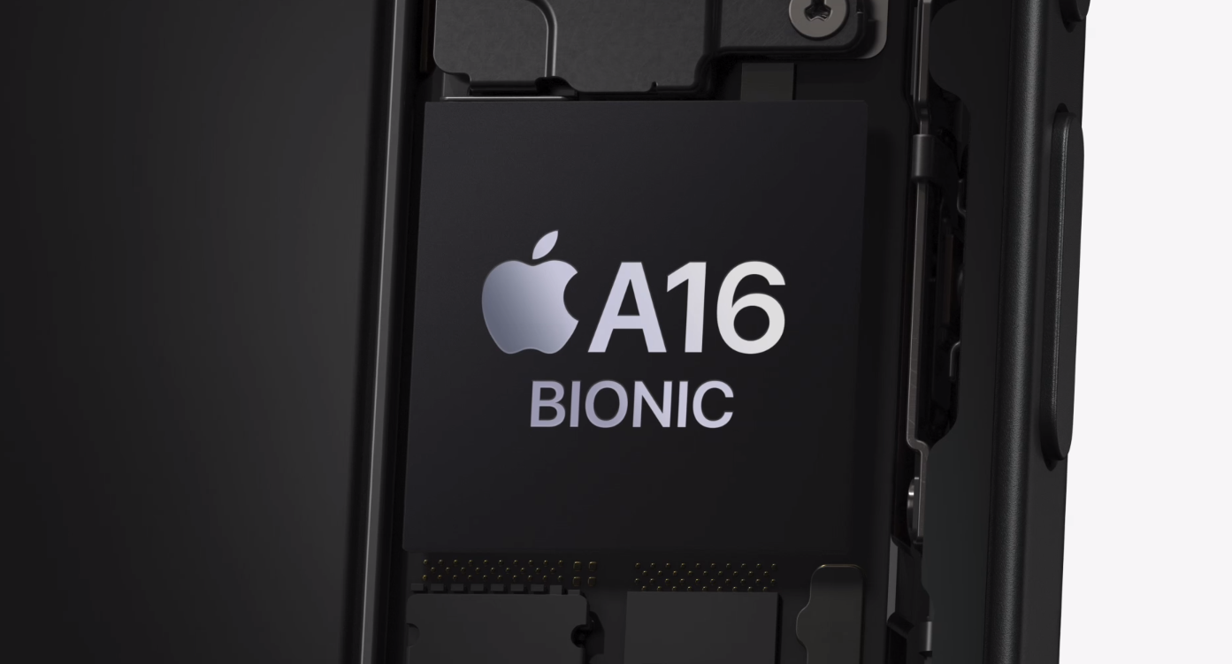 iPhone 15 5