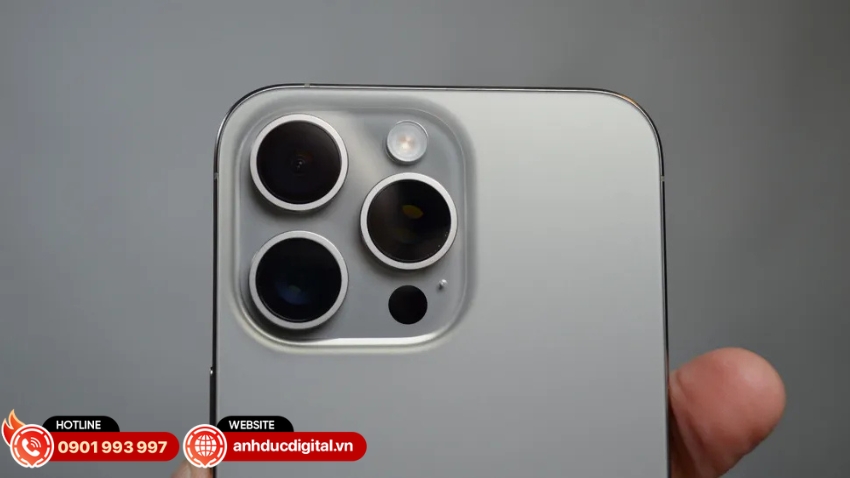 IPhone 17 Pro Max hỗ trợ camera sau gồm 3 ống kính 48MP