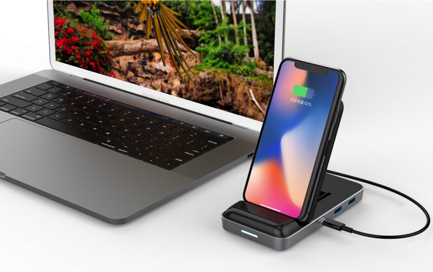 HyperDrive 7.5W Wireless Charger USB-C Hub 06