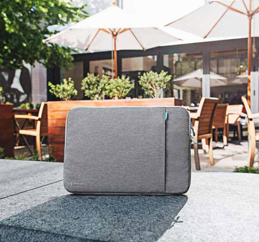 Túi Tomtoc Protective MB Pro 13 35