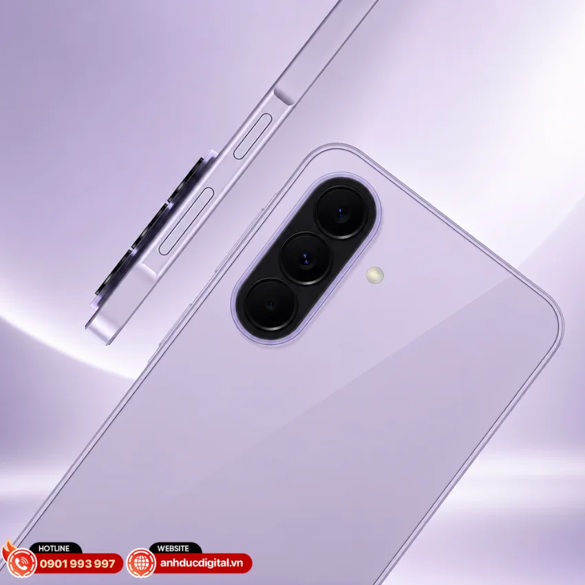 Samsung Galaxy A37 5G sở hữu thiết kế mỏng nhẹ với độ d&agrave;y chỉ 7.4 mm
