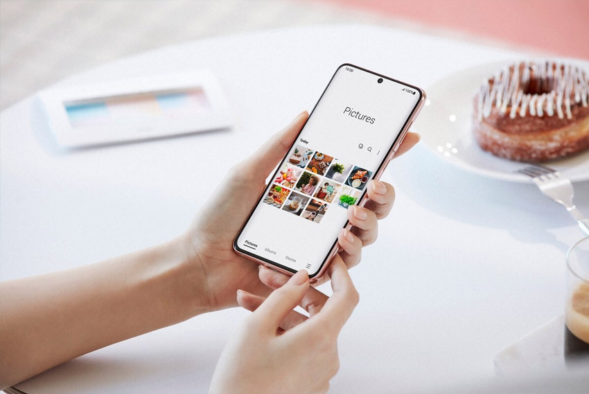 Màn hình rộng rãi, mượt mà và có khả năng hiển thị đẹp mắt
