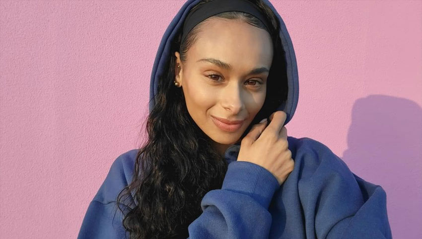 Màn hình rộng rãi, mượt mà và có khả năng hiển thị đẹp mắt