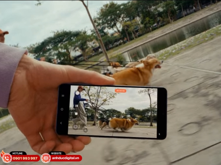 Galaxy S26 Plus hỗ trợ c&ocirc;ng nghệ Super Steady gi&uacute;p hạn chế rung lắc khi quay video