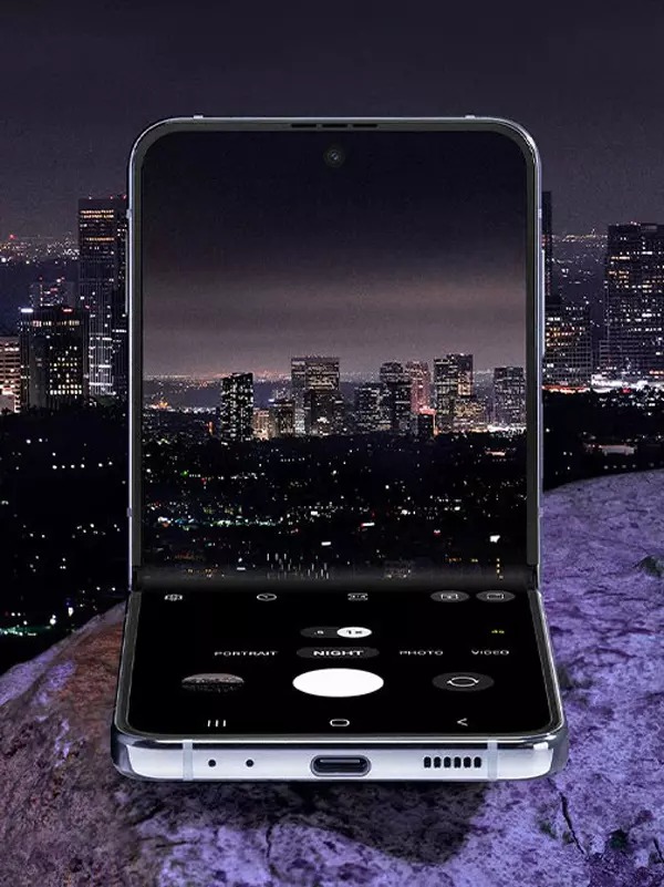 Samsung Galaxy Z Flip4 23