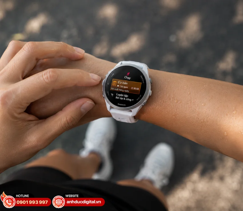 Forerunner 170 theo d&otilde;i li&ecirc;n tục c&aacute;c chỉ số quan trọng như nhịp tim, HRV v&agrave; mức độ stress 