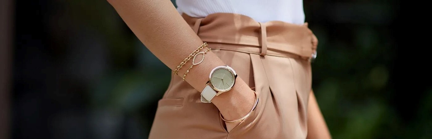 Garmin Vivomove Luxe 16