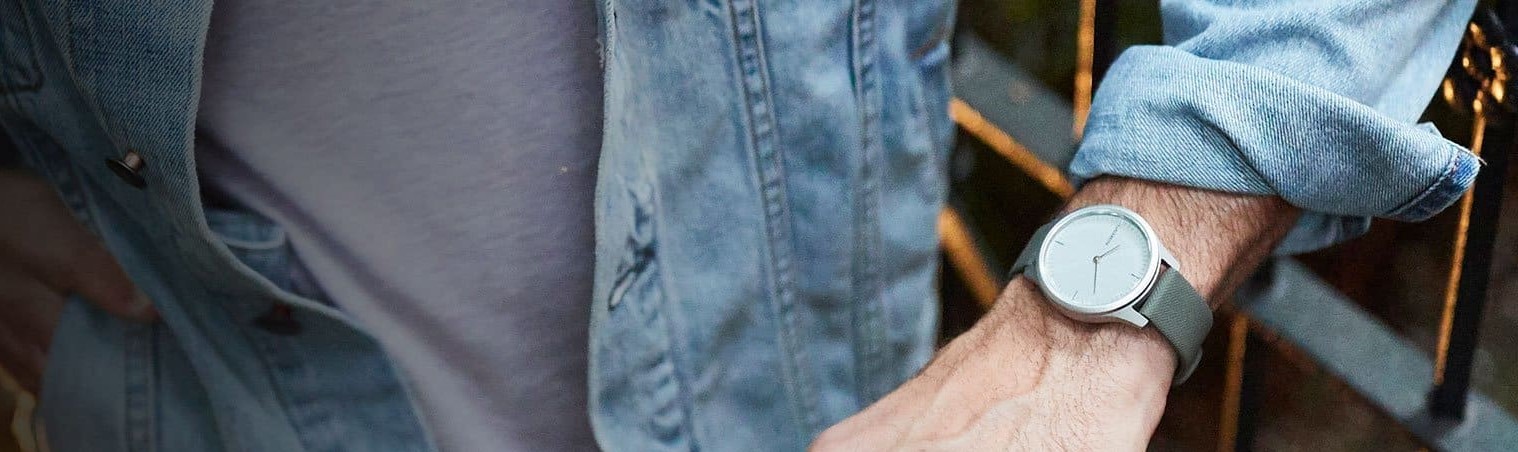 Garmin Vivomove Style 27