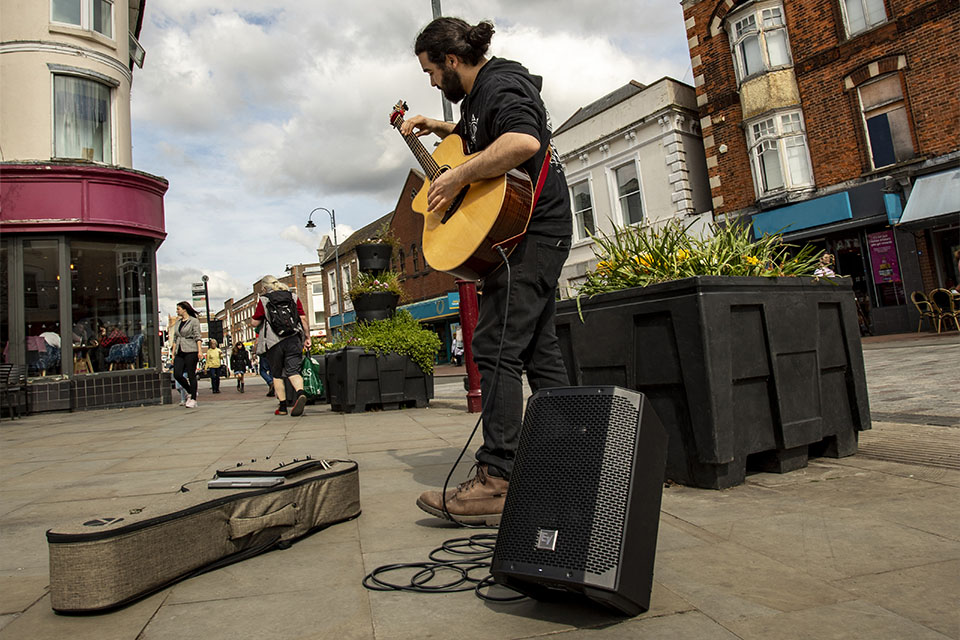 Thiết kế mạnh mẽ, độc đáo