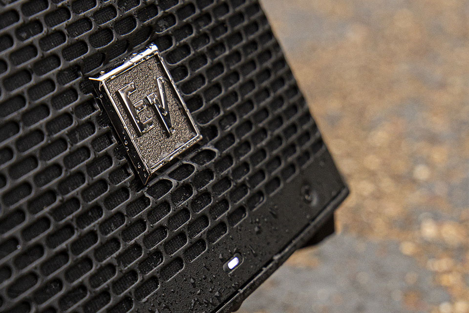 Kháng nước và bụi chuẩn IP43