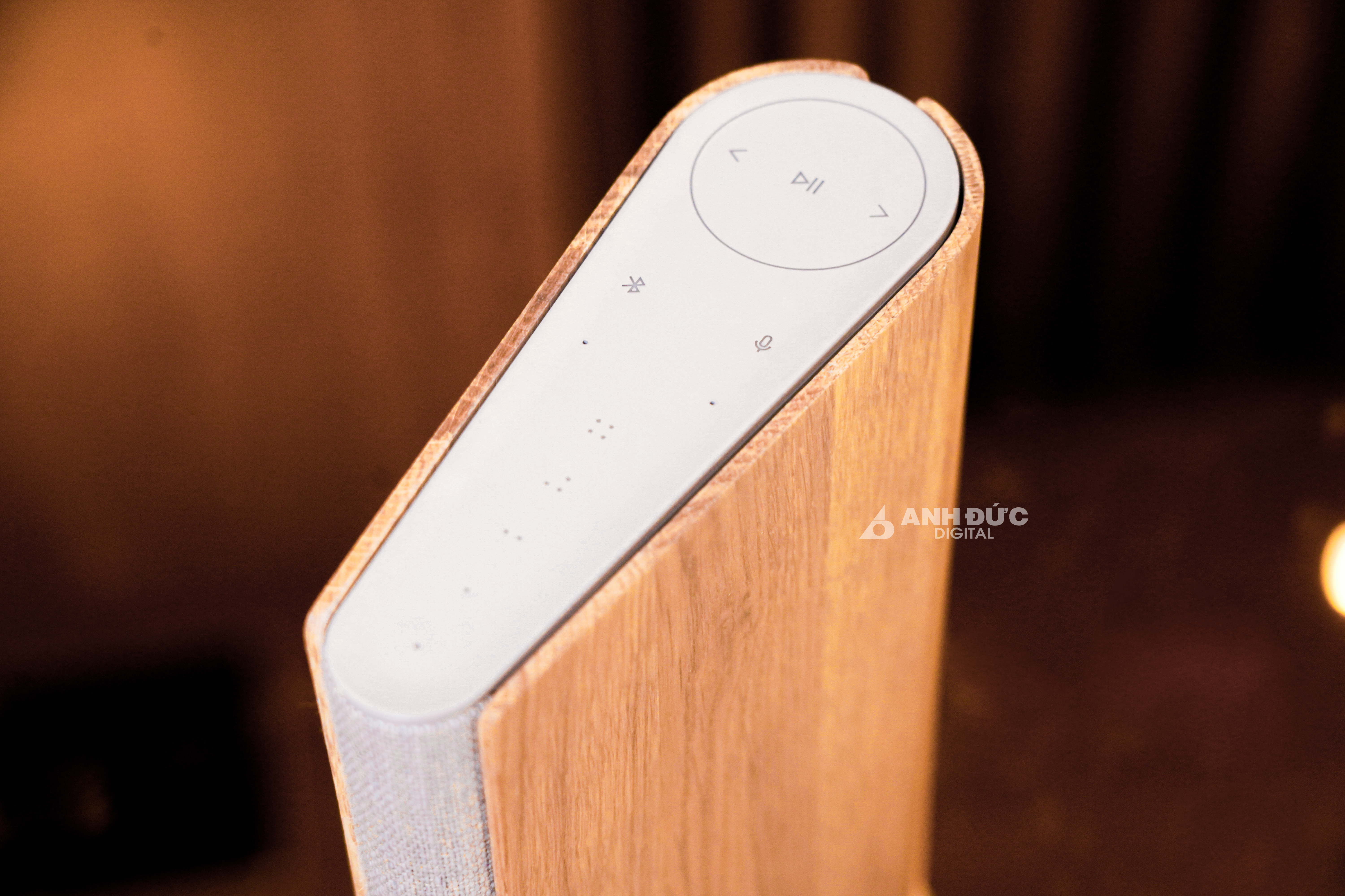 B&O Beosound Emerge 21