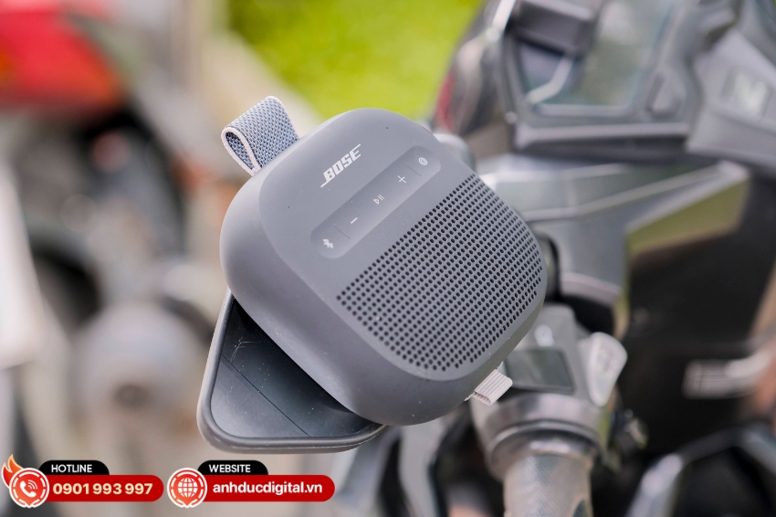 Loa di động Bose SoundLink Micro 2 sử dụng bền bỉ lên đến 12 giờ