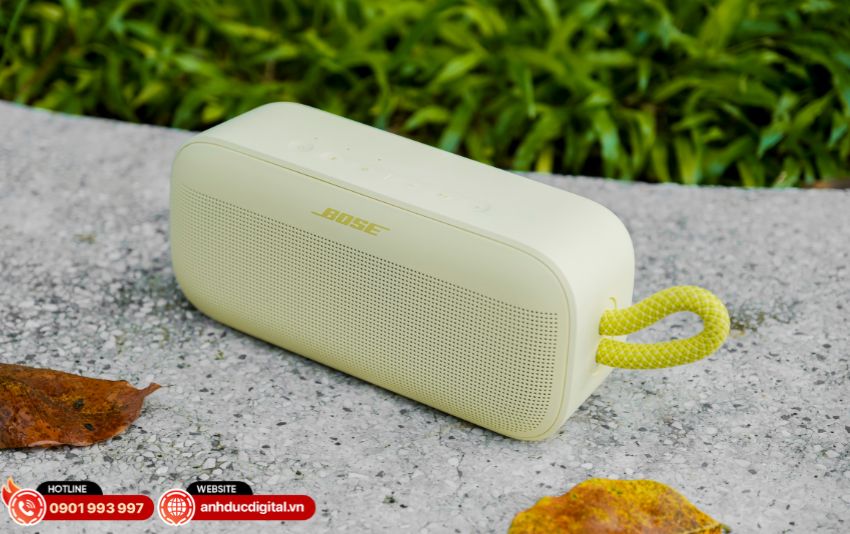 Bose SoundLink Plus hỗ trợ tích hợp với trợ lý ảo như Siri và Google Assistant