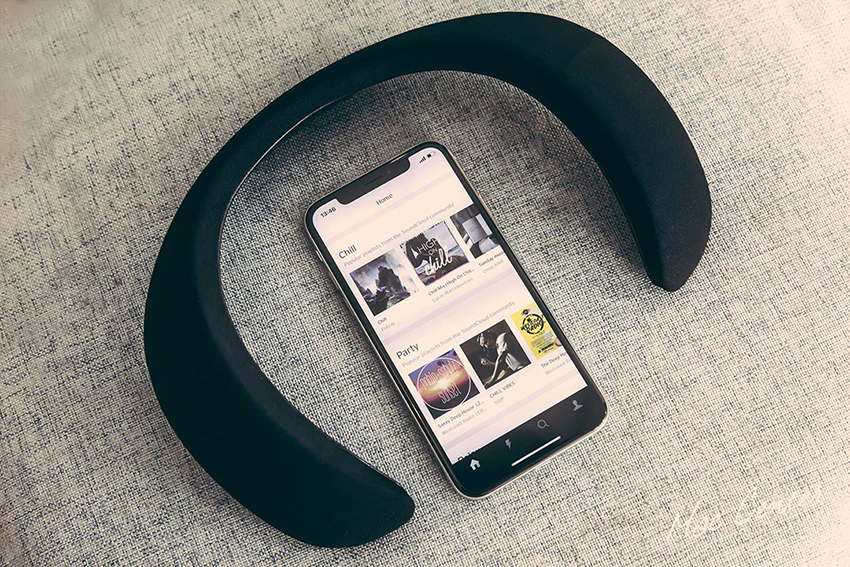 Loa SoundWear Companion