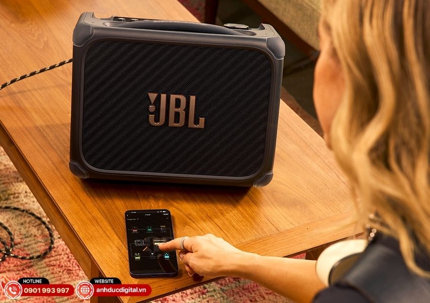 Hệ thống loa Woofer và Tweeter vòm lụa công suất 135W RMS